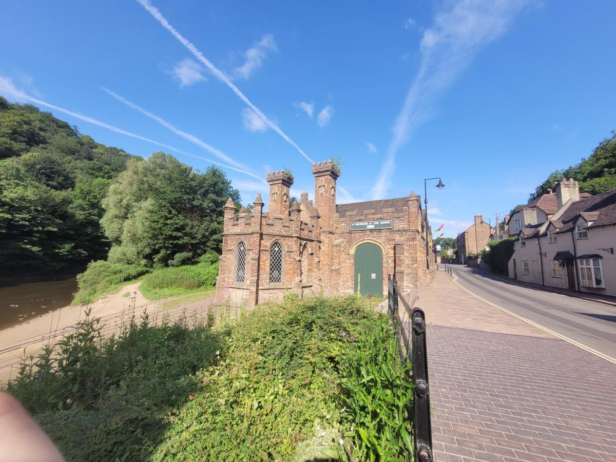 The Old Pumping Station, Broseley, Ironbridge Gorge Villa ภายนอก รูปภาพ
