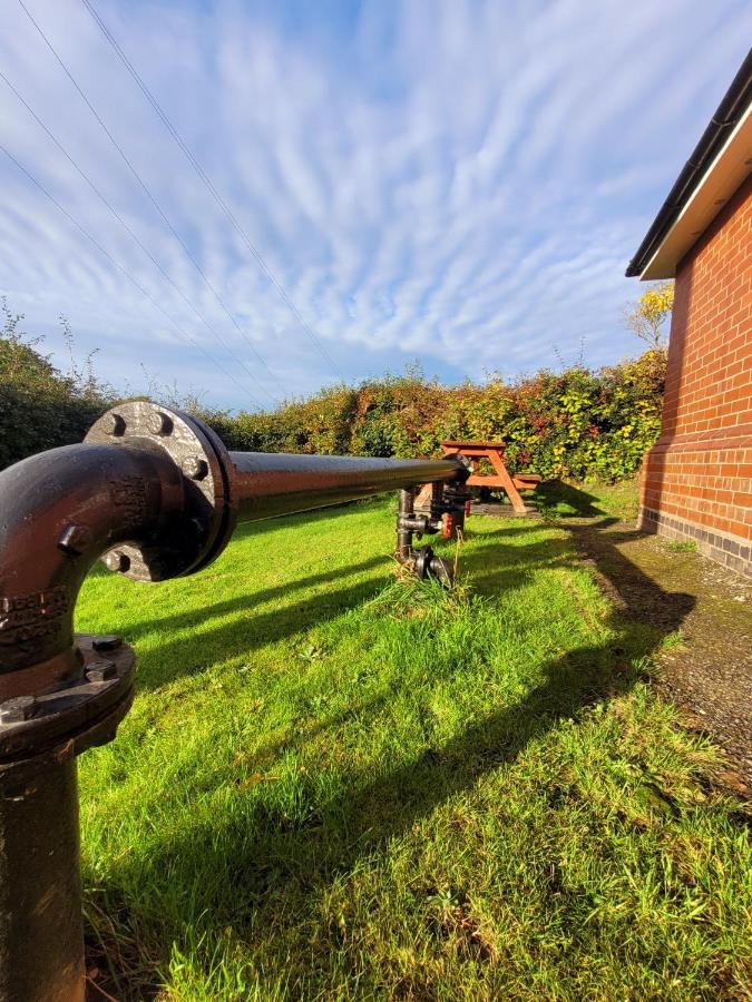 The Old Pumping Station, Broseley, Ironbridge Gorge Villa ภายนอก รูปภาพ
